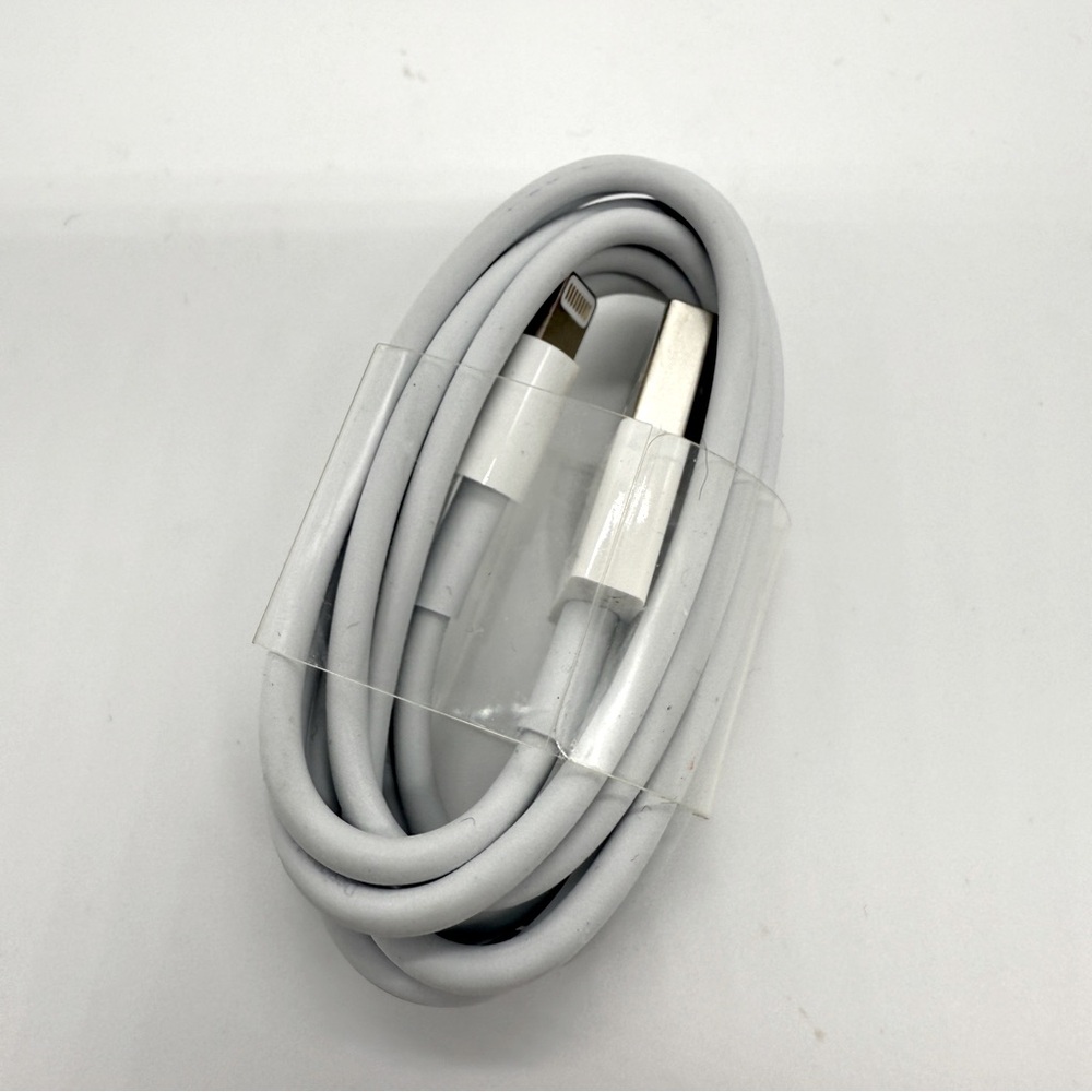 Genuine OEM Apple White Charging Cable USB to Lightning Adapter 1m iPhone iPad